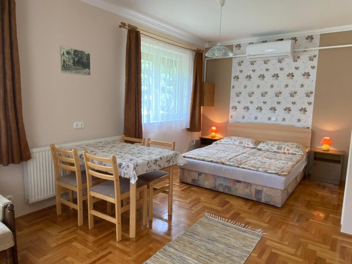 Magyar Apartman Hajduszoboszlo Exterior foto